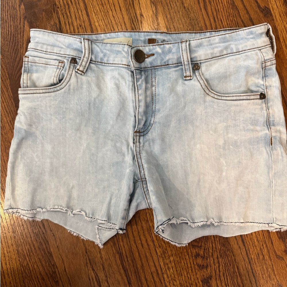 Kut from the Kloth Light Wash Jean Shorts